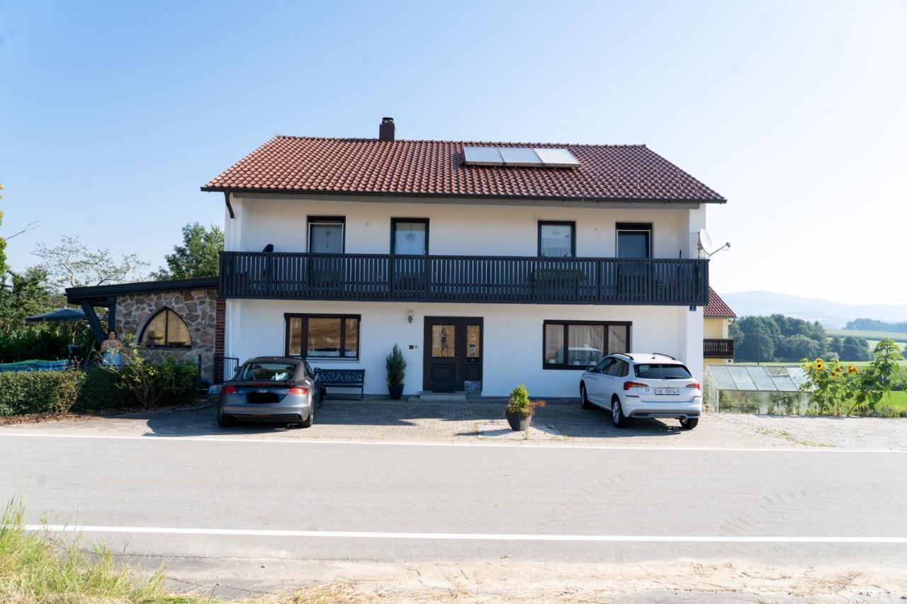 Ferienwohnung Im Idyll 1 Генгерсберг Екстер'єр фото